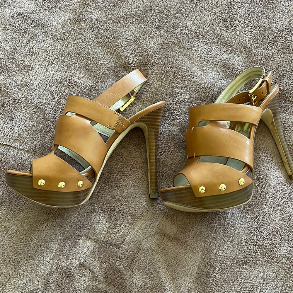 Micheal Kors platform heels